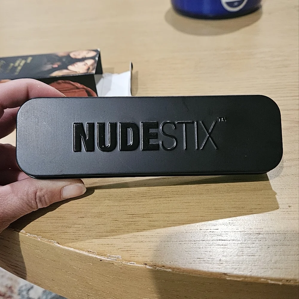 NUDESTIX GLAMZILLA Dirty 30 2 Piece Blush Kit. Bronze/peachy. NIB